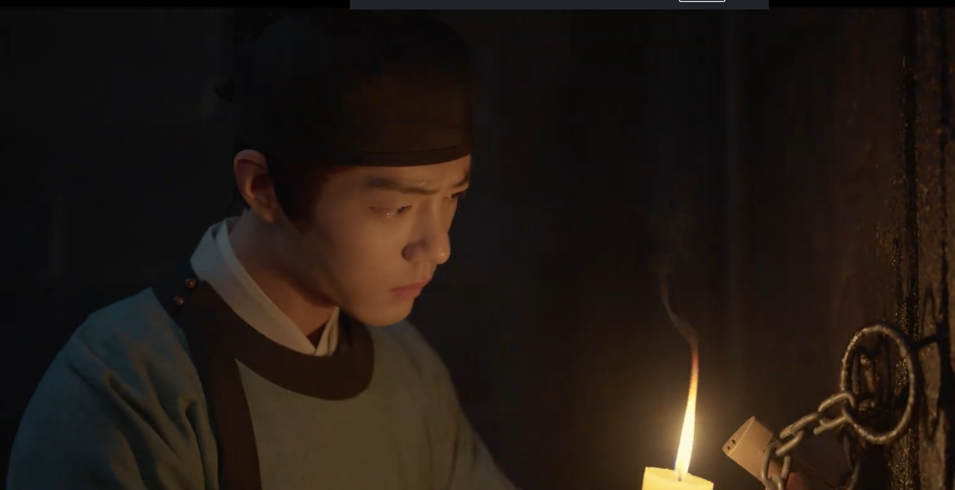 Đầu tập 5, trong lúc kiểm kê đồ đạc, Tàng Hải phát hiện một thiết kế ẩn, dẫn vào một gian phòng bí mật từ kho bạc.