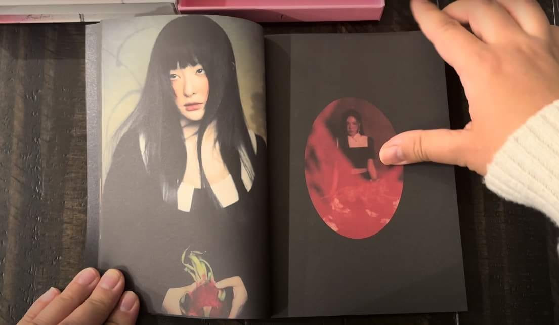 Fan K-Pop đùa rằng SM và Seulgi đã "báo trước trào lưu" vì dùng ảnh thanh long để thông báo sự trở lại của Red Velvet với album Chill Kill. Quả thanh long cũng có trong album của nhóm. Fan K-Pop đùa rằng SM và Seulgi đã "báo trước trào lưu" vì dùng ảnh thanh long để thông báo sự trở lại của Red Velvet với album Chill Kill. Quả thanh long cũng có trong album của nhóm.