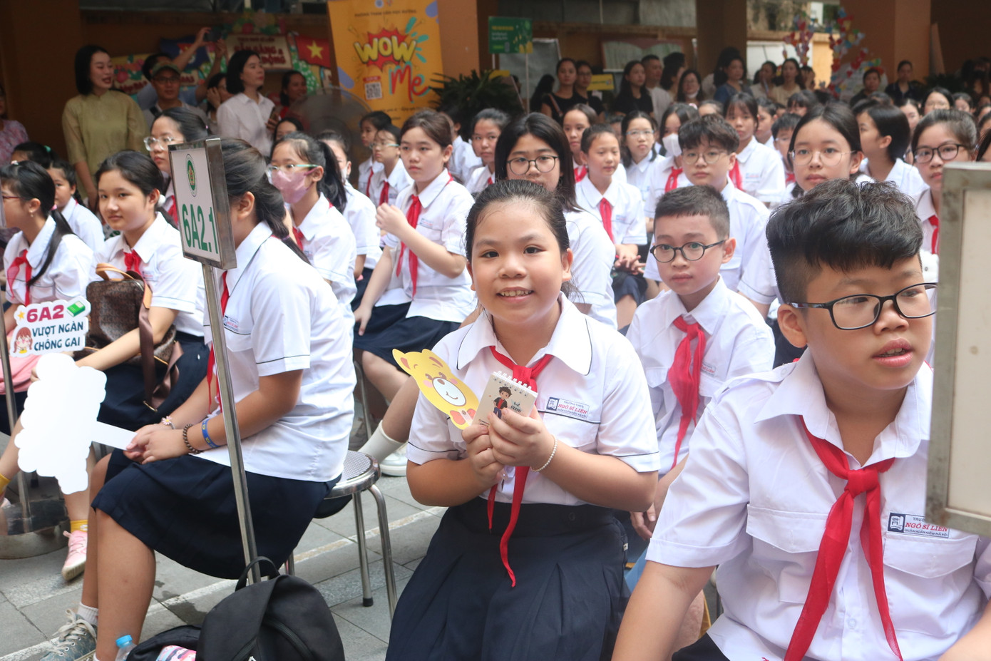 Phần quà nhỏ trong buổi đầu tới trường "push" năng lượng cho tween. Phần quà nhỏ trong buổi đầu tới trường "push" năng lượng cho tween.