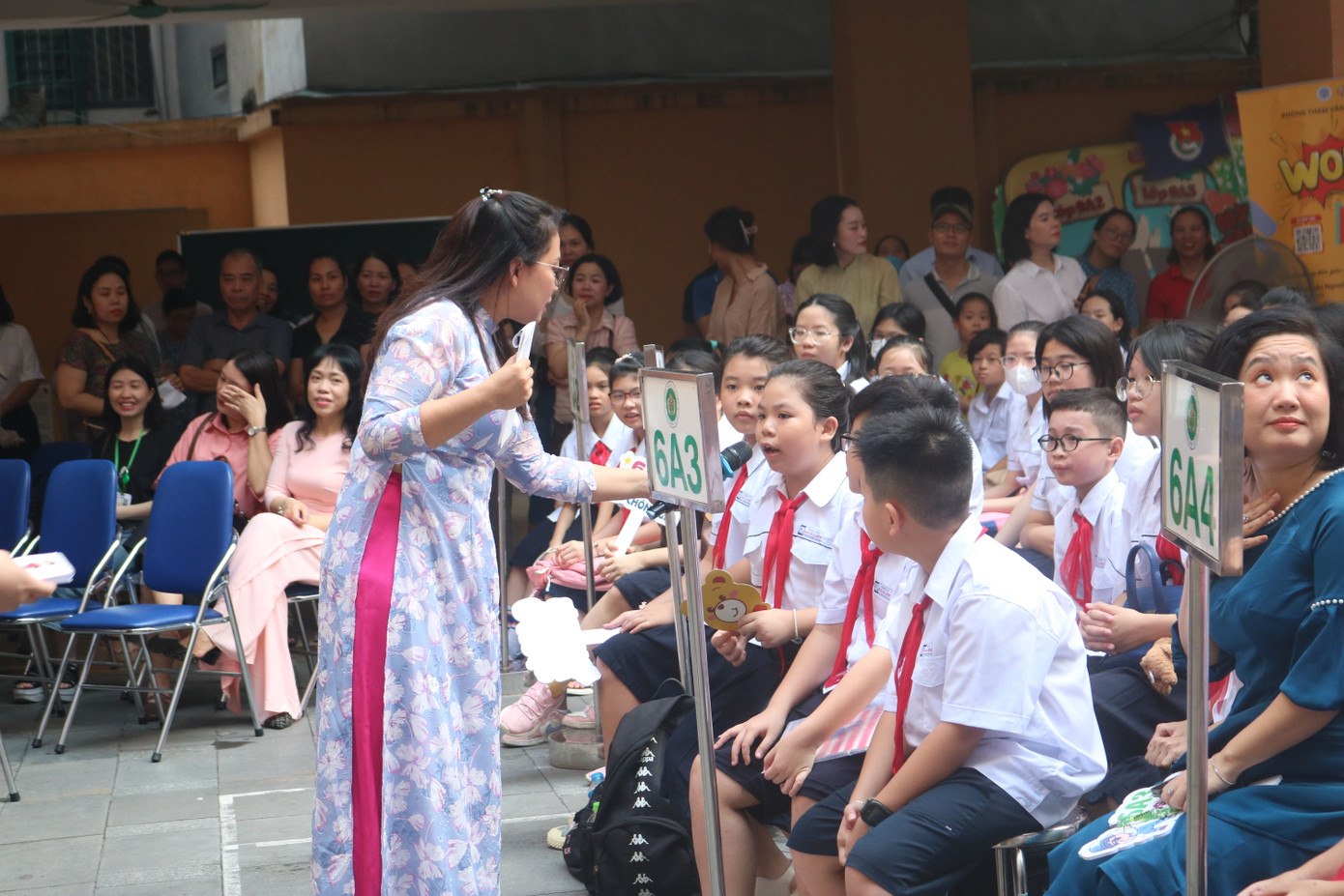 Ngoài ra, còn một câu hỏi phụ về địa chỉ của trường THCS Ngô Sĩ Liên cũng chẳng làm khó được tween. Ngoài ra, còn một câu hỏi phụ về địa chỉ của trường THCS Ngô Sĩ Liên cũng chẳng làm khó được tween.