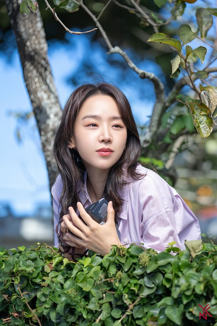 Shin Hye Sun tiếp tục bỏ túi một vai chính thành công nữa trong sự nghiệp với Welcome to Samdal-ri.