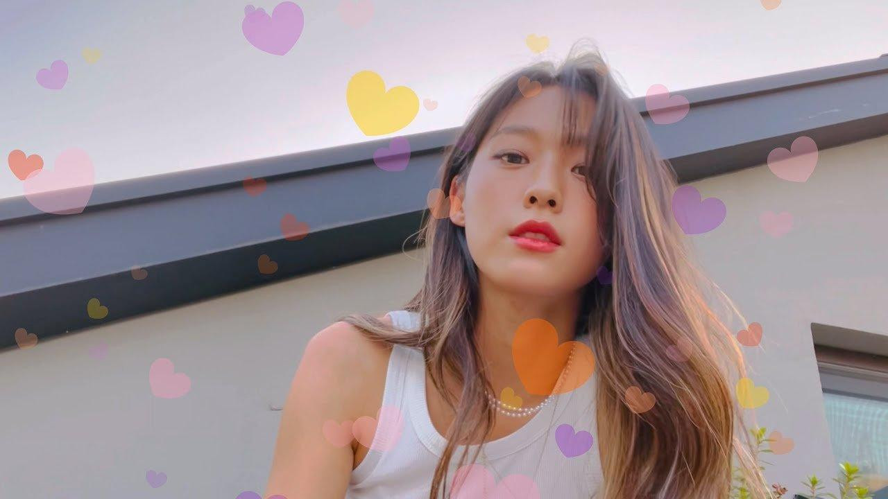 Sau ồn ào với Mina, nhiều netizen bày tỏ sự thông cảm với Seolhyun khi phải nhận những lời chỉ trích không đáng có.