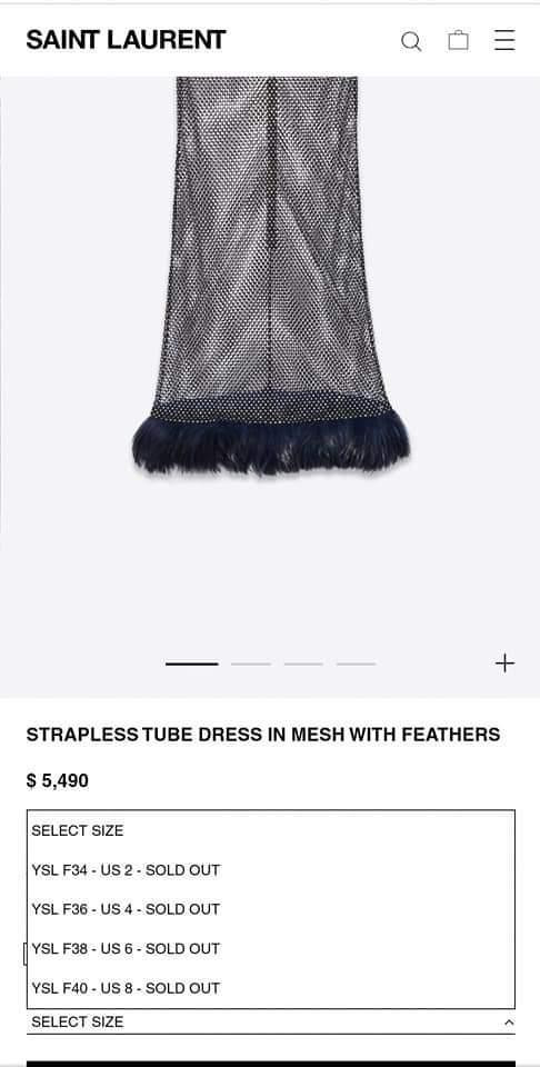 Chiếc váy được thiết kế xuyên thấu toàn bộ và vô cùng kén dáng, có giá hơn 125 triệu đồng. Chiếc váy được thiết kế xuyên thấu toàn bộ và vô cùng kén dáng, có giá hơn 125 triệu đồng.