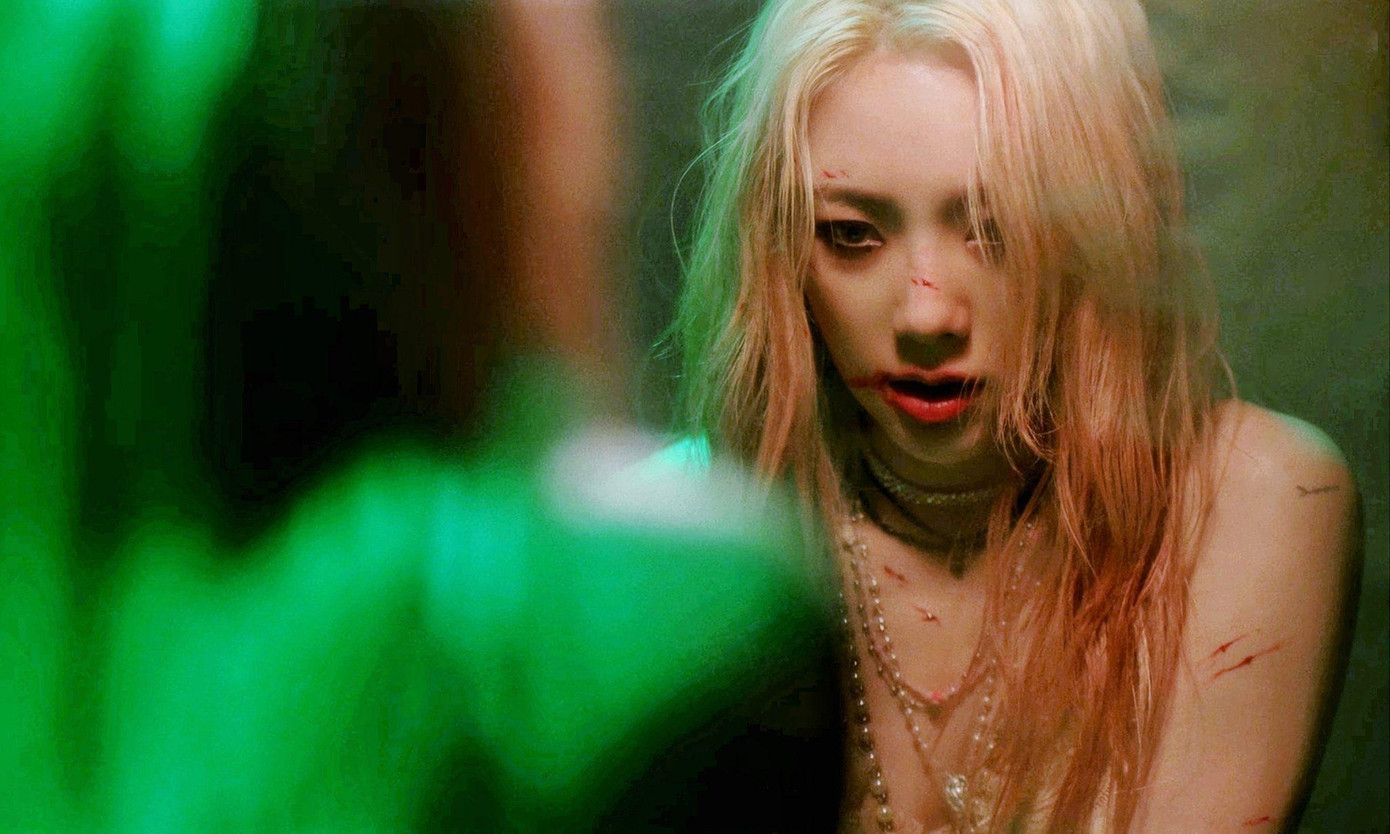 Taeyeon đã tham gia vào việc viết lời và lên ý tưởng, xây dựng concept cho MV. Taeyeon đã tham gia vào việc viết lời và lên ý tưởng, xây dựng concept cho MV.