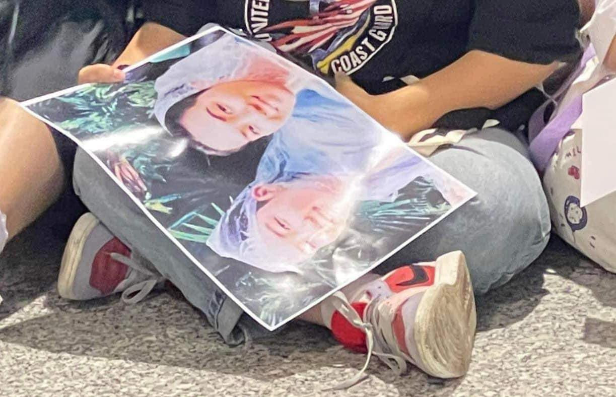 Một trong những meme "huyền thoại" của Seunghoon và Mino cũng được triệu hồi! - Ảnh: Fanpage WINNER D4Y Một trong những meme "huyền thoại" của Seunghoon và Mino cũng được triệu hồi! - Ảnh: Fanpage WINNER D4Y