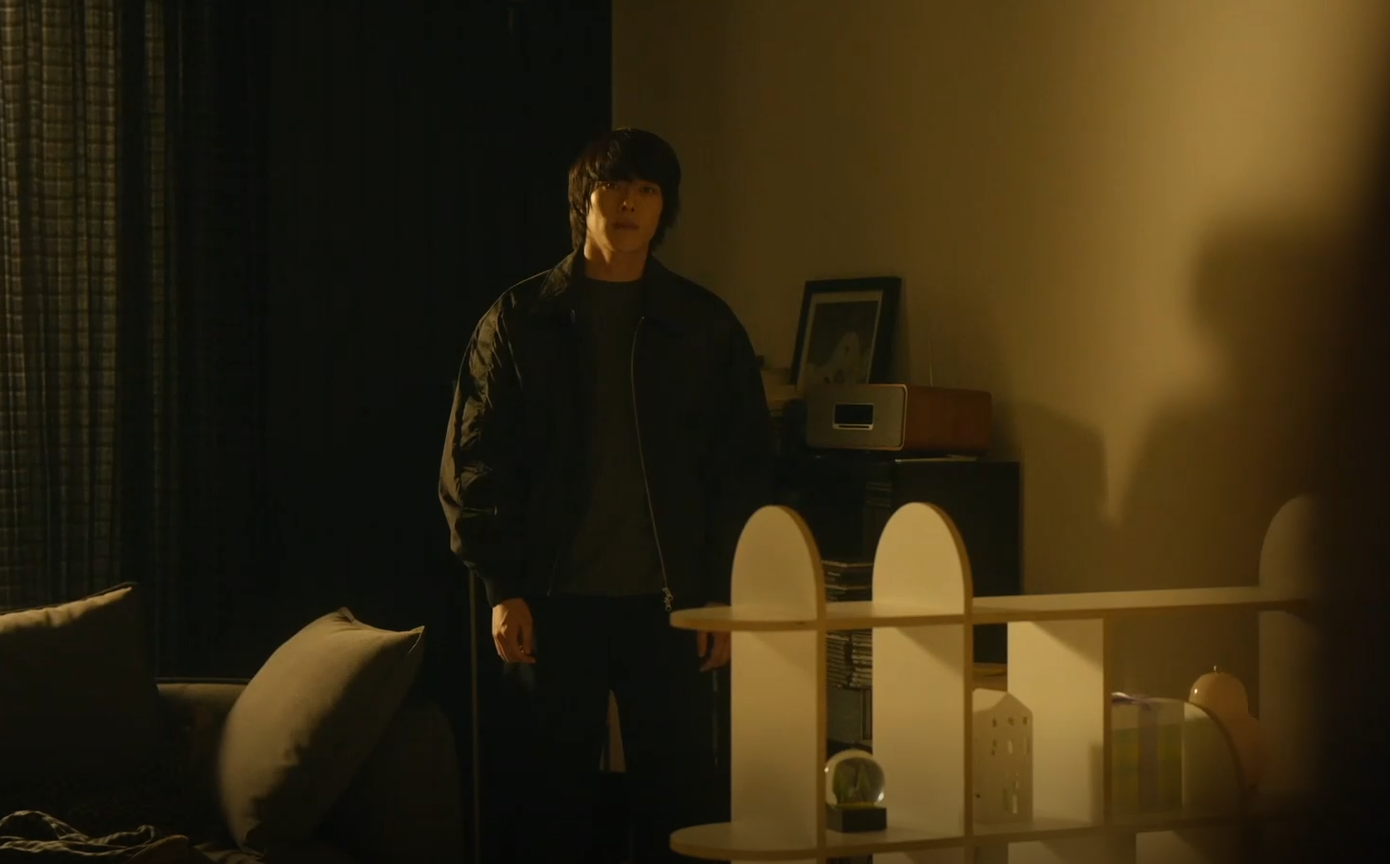 Thời gian gốc mà Gwi Joo dịch chuyển tới để báo tin cho Da Hae tìm I Na mất tích vẫn chưa rõ. Thời gian gốc mà Gwi Joo dịch chuyển tới để báo tin cho Da Hae tìm I Na mất tích vẫn chưa rõ.