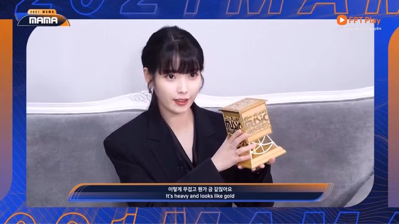 IU thắng giải Best Female Artist (Nghệ Sĩ Nữ Xuất Sắc Nhất) và Best Vocal Performance (Màn Trình Diễn Giọng Hát Xuất Sắc Nhất).