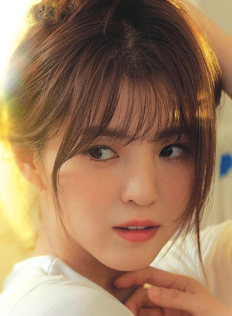 Han So Hee chia sẻ bản thân cảm thấy "thật nực cười" khi ai đó gọi những bức ảnh của cô là "quá khứ".