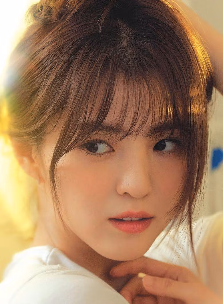 Han So Hee chia sẻ bản thân cảm thấy "thật nực cười" khi ai đó gọi những bức ảnh của cô là "quá khứ".