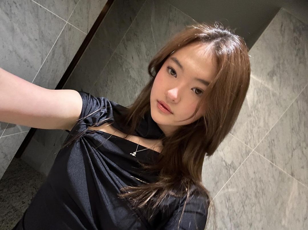 Ella có trang Instagram cá nhân hiện đã vượt 4 triệu người theo dõi (tính tới chiều 21/8). Bài đăng gần nhất là từ 31/12/2023. Ella có trang Instagram cá nhân hiện đã vượt 4 triệu người theo dõi (tính tới chiều 21/8). Bài đăng gần nhất là từ 31/12/2023.