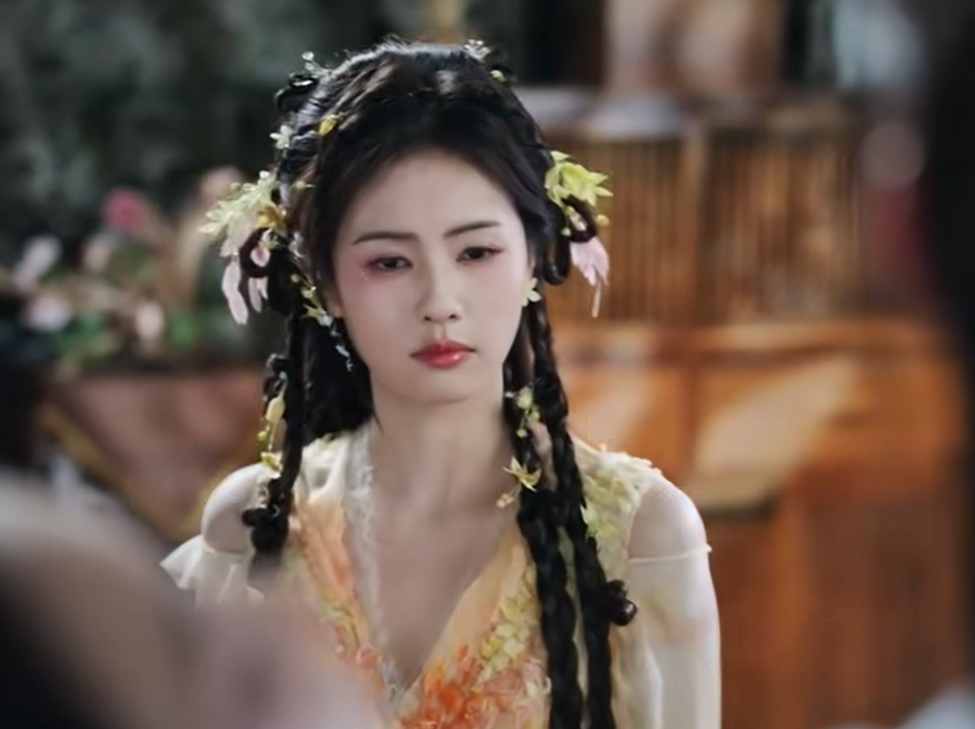 Ở nhá hàng tập 31, chính thái độ lạnh lùng của A Thước khi nói về độc tố trong người Phục Linh cũng là một dấu hiệu để điện chủ nhận ra nàng không phải người mình yêu. Bởi A Thước sẽ không tuyệt tình với tỷ tỷ của mình. Ở nhá hàng tập 31, chính thái độ lạnh lùng của A Thước khi nói về độc tố trong người Phục Linh cũng là một dấu hiệu để điện chủ nhận ra nàng không phải người mình yêu. Bởi A Thước sẽ không tuyệt tình với tỷ tỷ của mình.