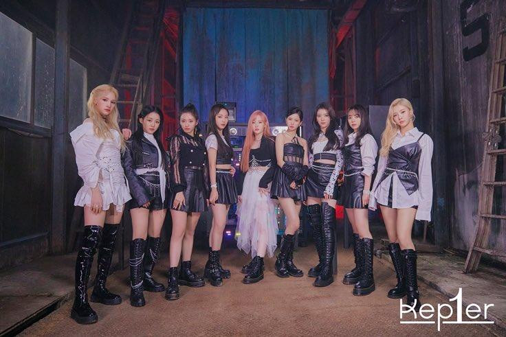 Visual được cho là điểm ấn tượng nhất trong MV WA DA DA, còn phần nhạc lại gây tranh cãi. Visual được cho là điểm ấn tượng nhất trong MV WA DA DA, còn phần nhạc lại gây tranh cãi.