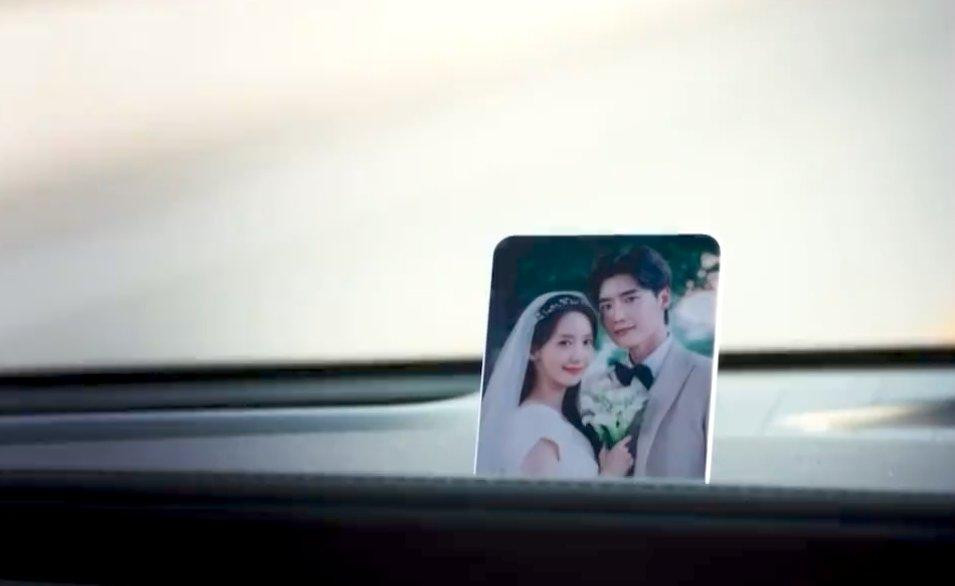 Bức ảnh kề trán... Bức ảnh kề trán...