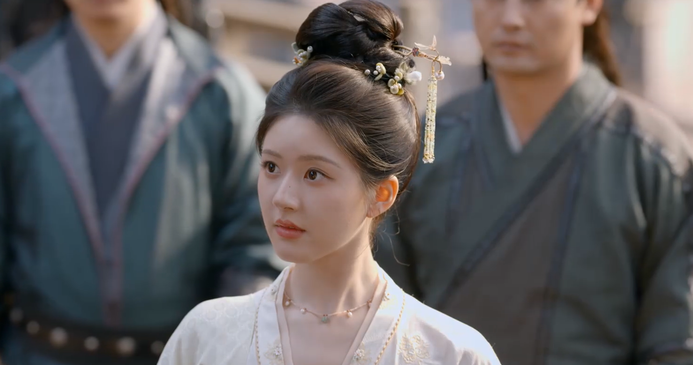 Không bàn bạc nhưng lại hiểu mưu tính của Yên Tử Kinh, Đoan Ngọ được khen ngợi, thăng cấp trở thành tòng sự của đội buôn. Không bàn bạc nhưng lại hiểu mưu tính của Yên Tử Kinh, Đoan Ngọ được khen ngợi, thăng cấp trở thành tòng sự của đội buôn.