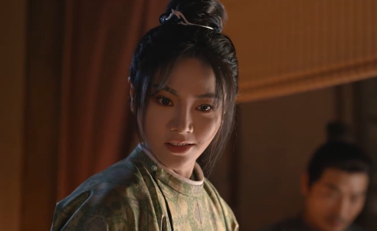 Tạ Khả Dần vào vai Thôi Thập Cửu, một nhân vật phản diện "cộm cán" xuất hiện xuyên suốt phim. Nét diễn của cô quá cường điệu, khi thoại là "ngũ quan bay tán loạn" (theo nhận xét của Cnet). Tạ Khả Dần vào vai Thôi Thập Cửu, một nhân vật phản diện "cộm cán" xuất hiện xuyên suốt phim. Nét diễn của cô quá cường điệu, khi thoại là "ngũ quan bay tán loạn" (theo nhận xét của Cnet).