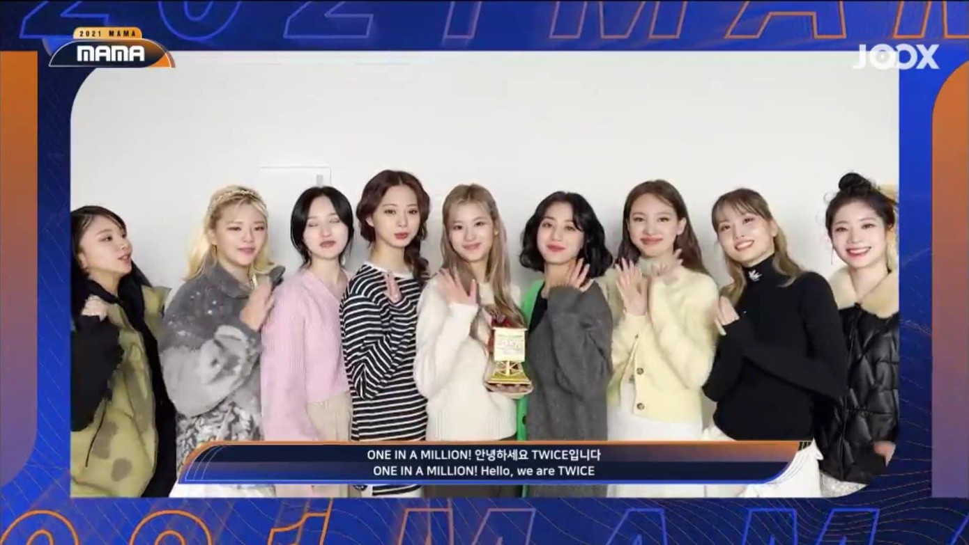 TWICE thắng giải Best Female Group (Nhóm Nữ Xuất Sắc Nhất). TWICE thắng giải Best Female Group (Nhóm Nữ Xuất Sắc Nhất).