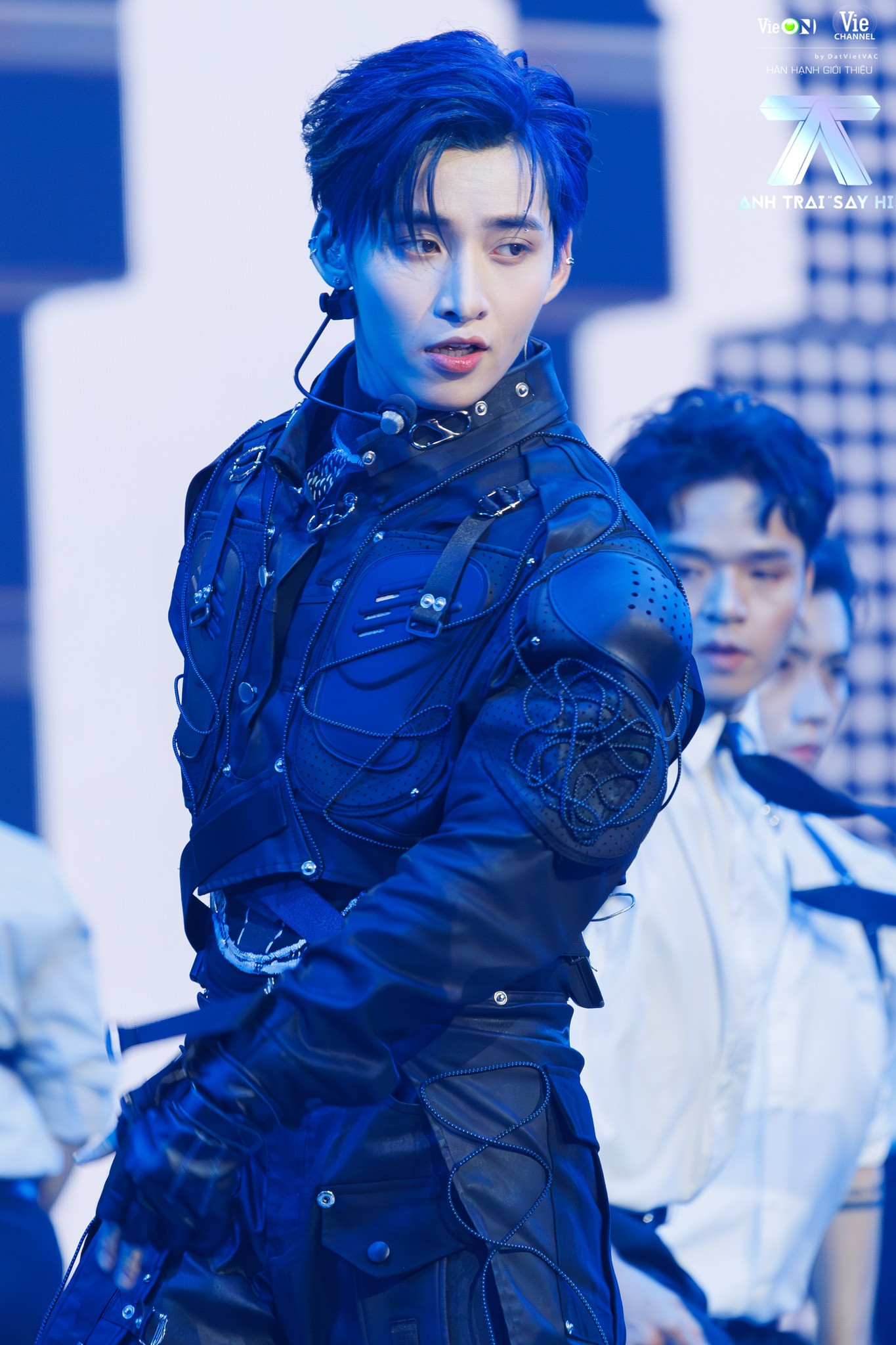 Ảnh gốc của Hùng Huỳnh do đơn vị sản xuất đăng tải. Ảnh: VieOn. Ảnh gốc của Hùng Huỳnh do đơn vị sản xuất đăng tải. Ảnh: VieOn.