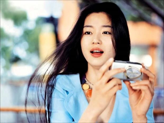 Nét thanh thuần cùng đôi mắt sáng của Jeon Ji Hyun từng khiến bao trái tim xao xuyến. Nét thanh thuần cùng đôi mắt sáng của Jeon Ji Hyun từng khiến bao trái tim xao xuyến.