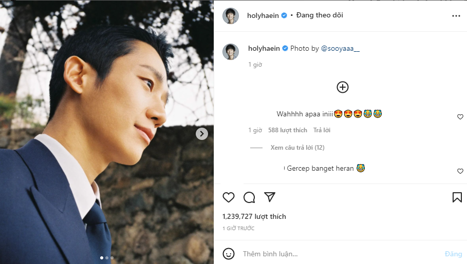 Jung Hae In đăng ảnh với caption ngắn gọn, tag tên người chụp - Jisoo. Jung Hae In đăng ảnh với caption ngắn gọn, tag tên người chụp - Jisoo.