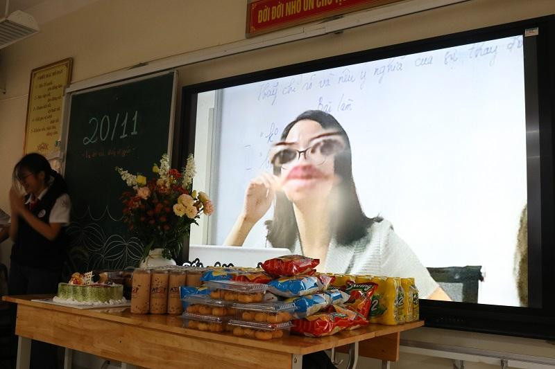 ...sau chiếc video &quot;dìm&quot; cô khiến cả lớp cười ngất ngư.