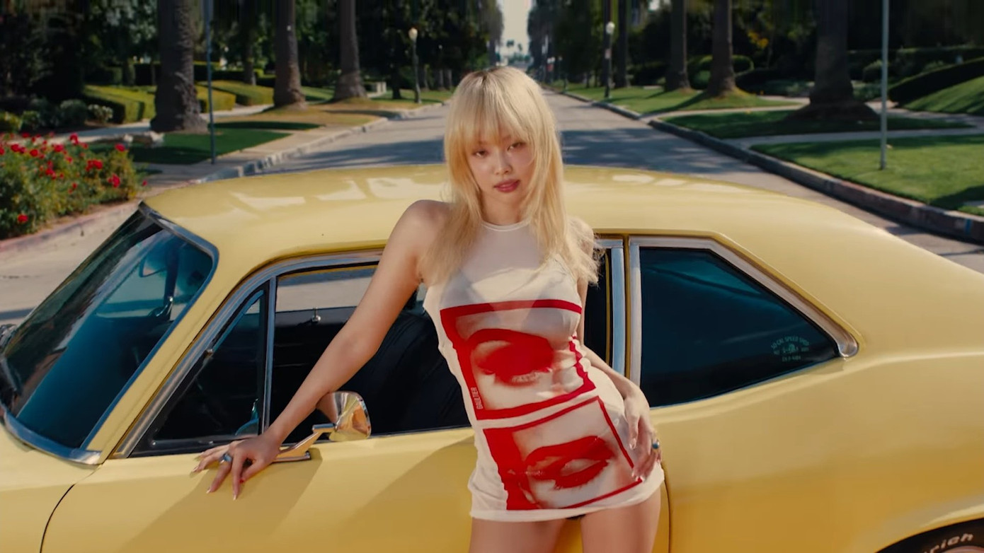 Không cố định trong một tạo hình hay phong cách nào, Jennie biến hóa trong mỗi khung hình của Mantra, đem tới đa khía cạnh: Thời thượng, quyến rũ, nổi loạn... Không cố định trong một tạo hình hay phong cách nào, Jennie biến hóa trong mỗi khung hình của Mantra, đem tới đa khía cạnh: Thời thượng, quyến rũ, nổi loạn...