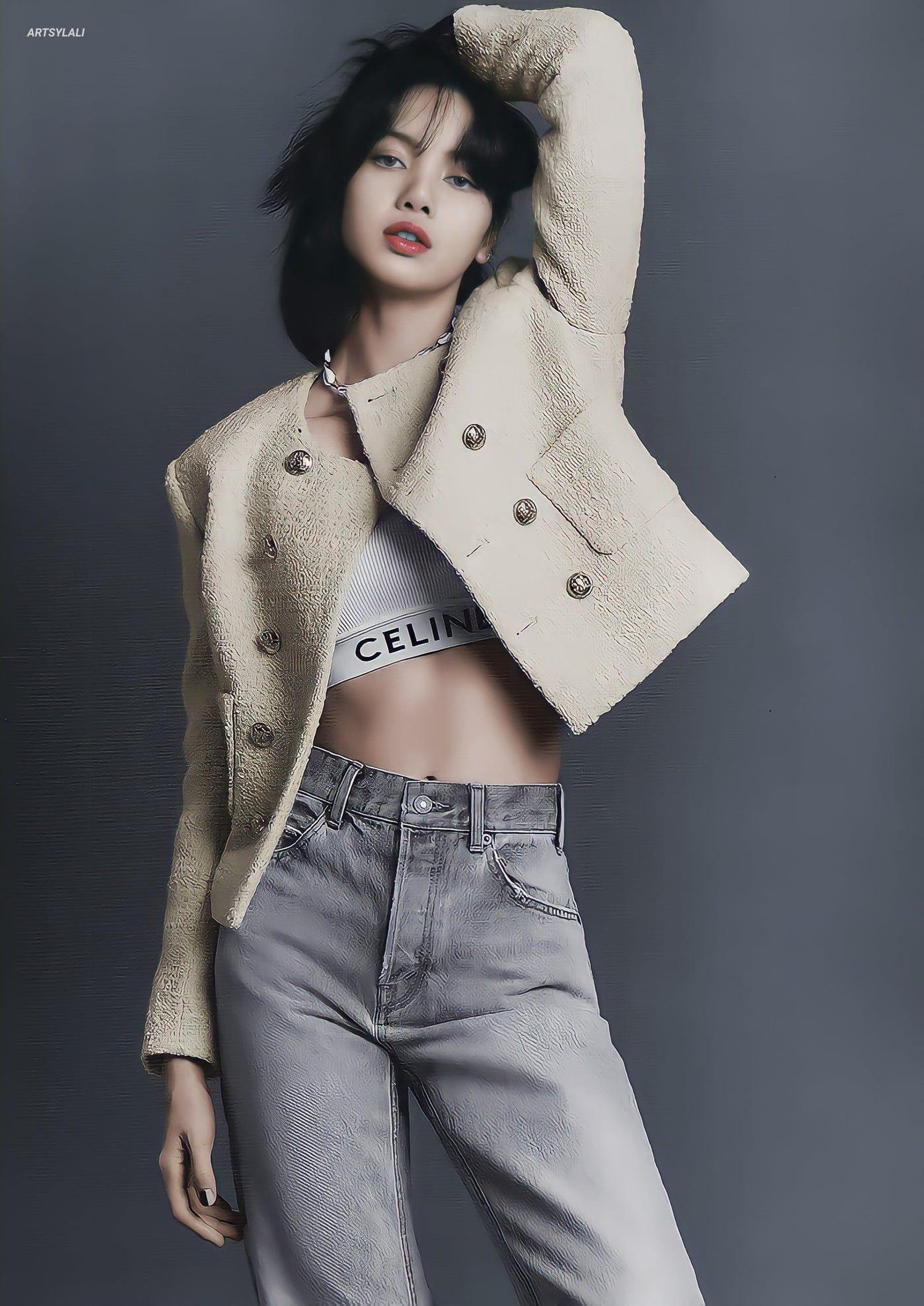 Lisa cũng là Đại sứ toàn cầu đầu tiên của Celine sau 75 năm thành lập. Lisa cũng là Đại sứ toàn cầu đầu tiên của Celine sau 75 năm thành lập.