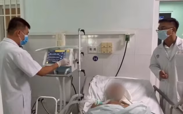 Tháng 3/2023, Quảng Nam ghi nhận các trường hợp bệnh nhân bị ngộ độc botulinum sau khi ăn cá chép muối ủ chua. Độc tố do vi khuẩn C.botulinum có trong món này gây ra. - Ảnh: VTV