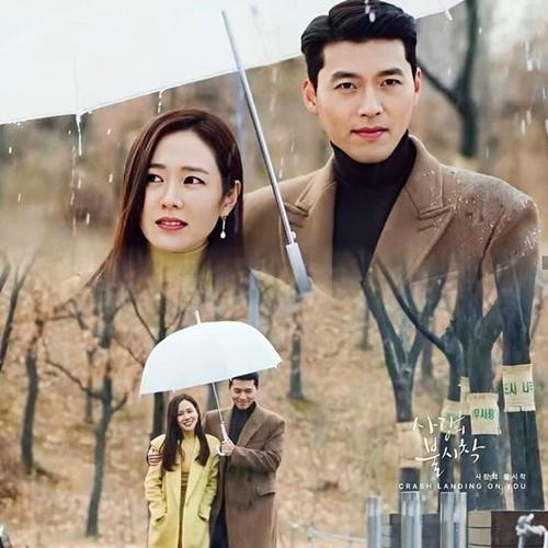 Hạ Cánh Nơi Anh se duyên cho "cặp đôi vàng" của K-Biz Hyun Bin và Son Ye Jin. Khí chất "chị đại" ngút ngàn của Son Ye Jin cũng tạo nên cơn sốt toàn châu Á. Hạ Cánh Nơi Anh se duyên cho "cặp đôi vàng" của K-Biz Hyun Bin và Son Ye Jin. Khí chất "chị đại" ngút ngàn của Son Ye Jin cũng tạo nên cơn sốt toàn châu Á.
