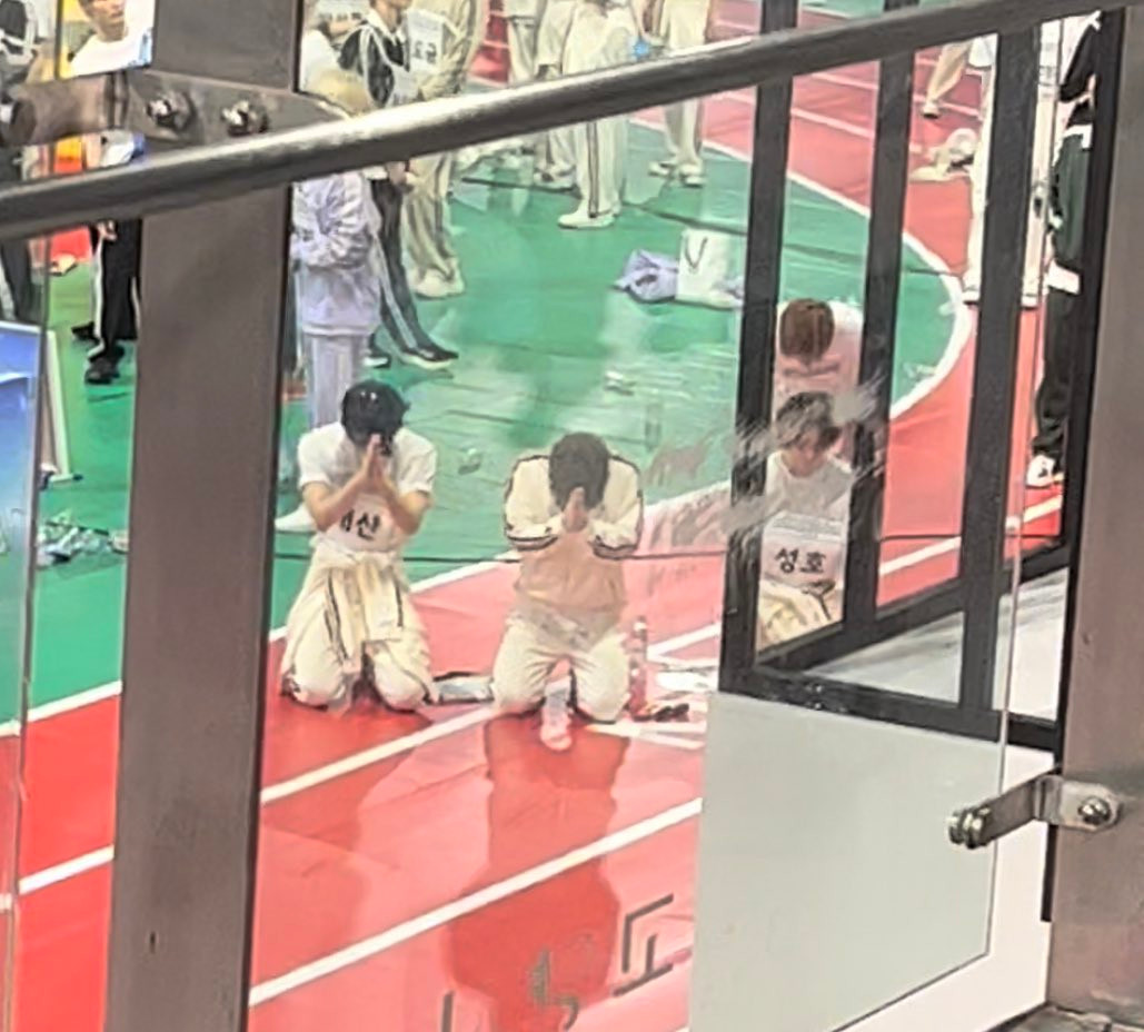 Leehan và Woonhak không tham gia quay ngày 5/8 vì có lịch trình riêng. Leehan và Woonhak không tham gia quay ngày 5/8 vì có lịch trình riêng.