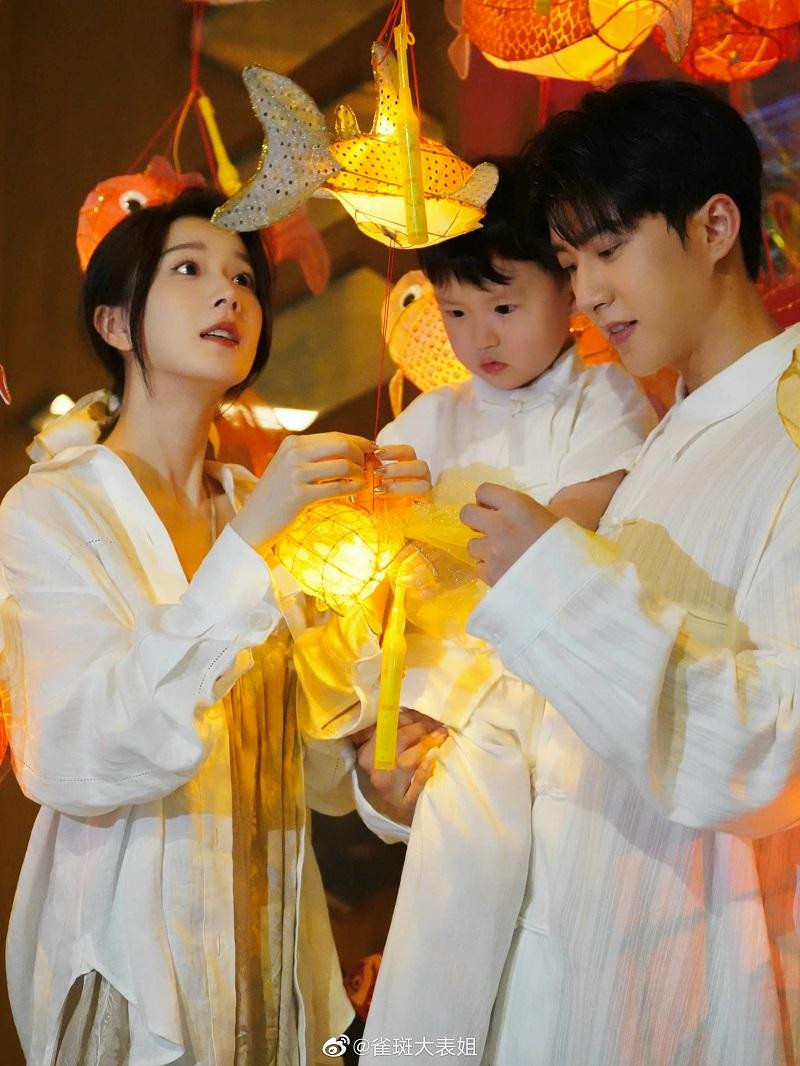 Năm 2018, cặp đôi kết hôn và hạ sinh thiên thần nhỏ đầu lòng. Cậu bé có biệt danh là Đậu Hà Lan.