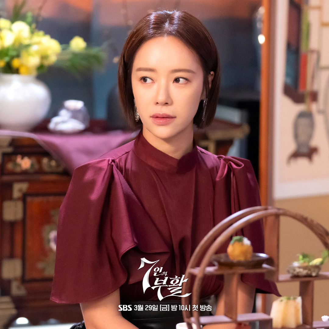 Knet bàng hoàng với hành động của Hwang Jung Eum, chê trách cô vì để cảm xúc lấn át, mà không xác thực thông tin gây ảnh hưởng tới người vô tội.