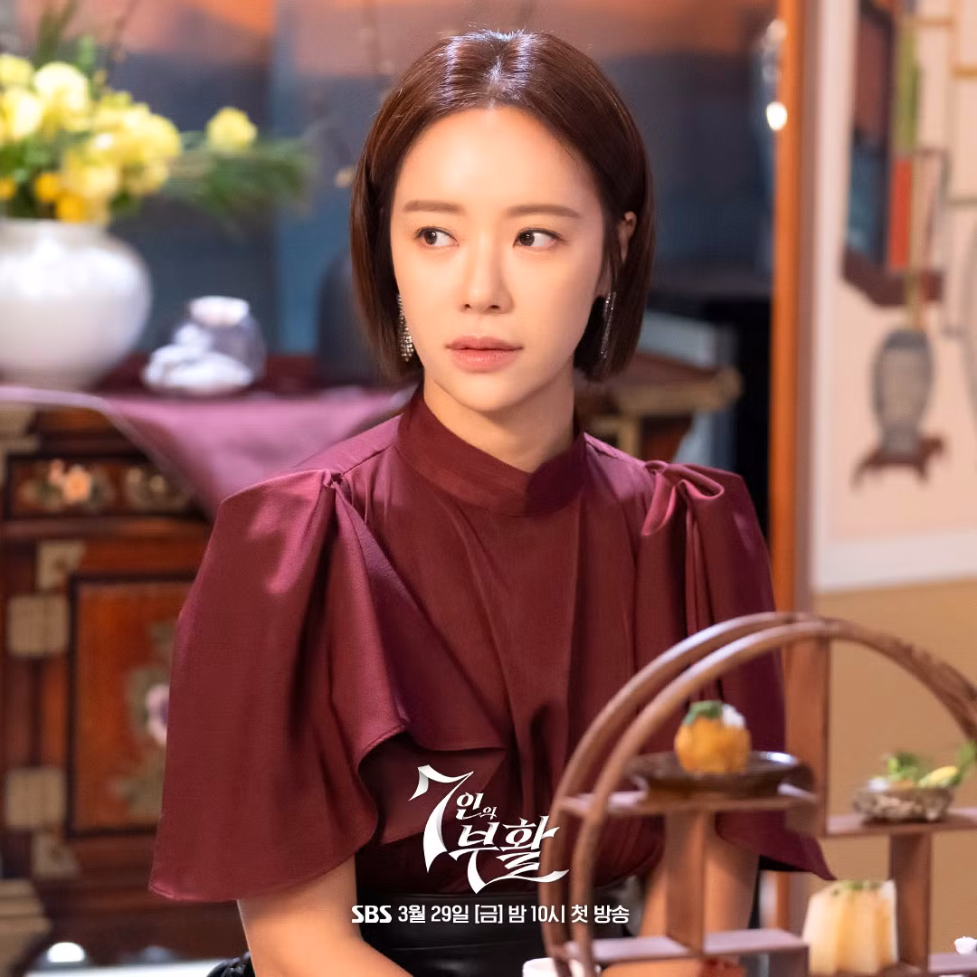 Knet bàng hoàng với hành động của Hwang Jung Eum, chê trách cô vì để cảm xúc lấn át, mà không xác thực thông tin gây ảnh hưởng tới người vô tội. Knet bàng hoàng với hành động của Hwang Jung Eum, chê trách cô vì để cảm xúc lấn át, mà không xác thực thông tin gây ảnh hưởng tới người vô tội.