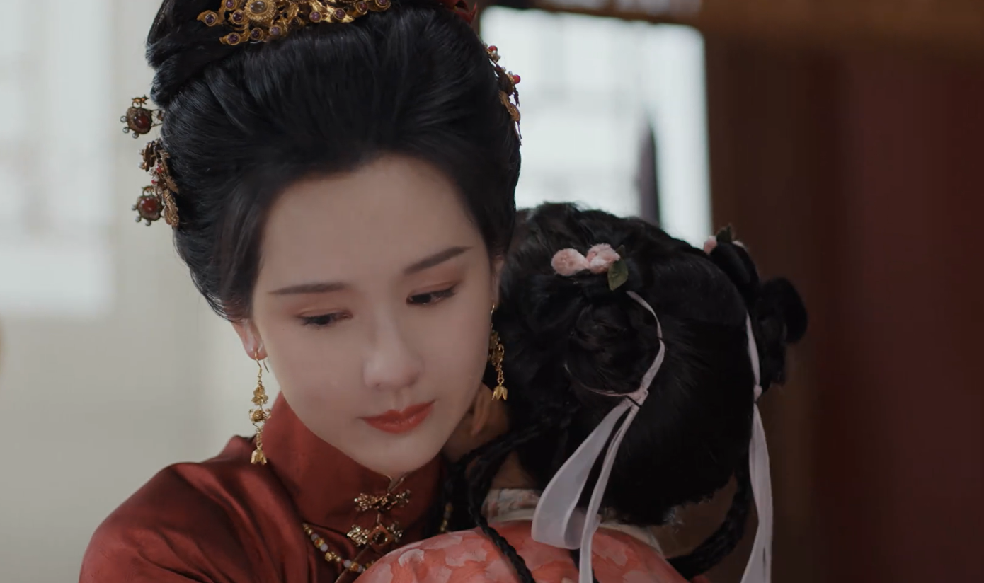 Hàn Nhạn chợt nhận ra cô bé không đáng bị cuốn vào hận thù, xứng đáng có một người mẹ yêu thương. Nàng đồng ý đổi xưng hô, trở thành mẫu thân của A Chi.