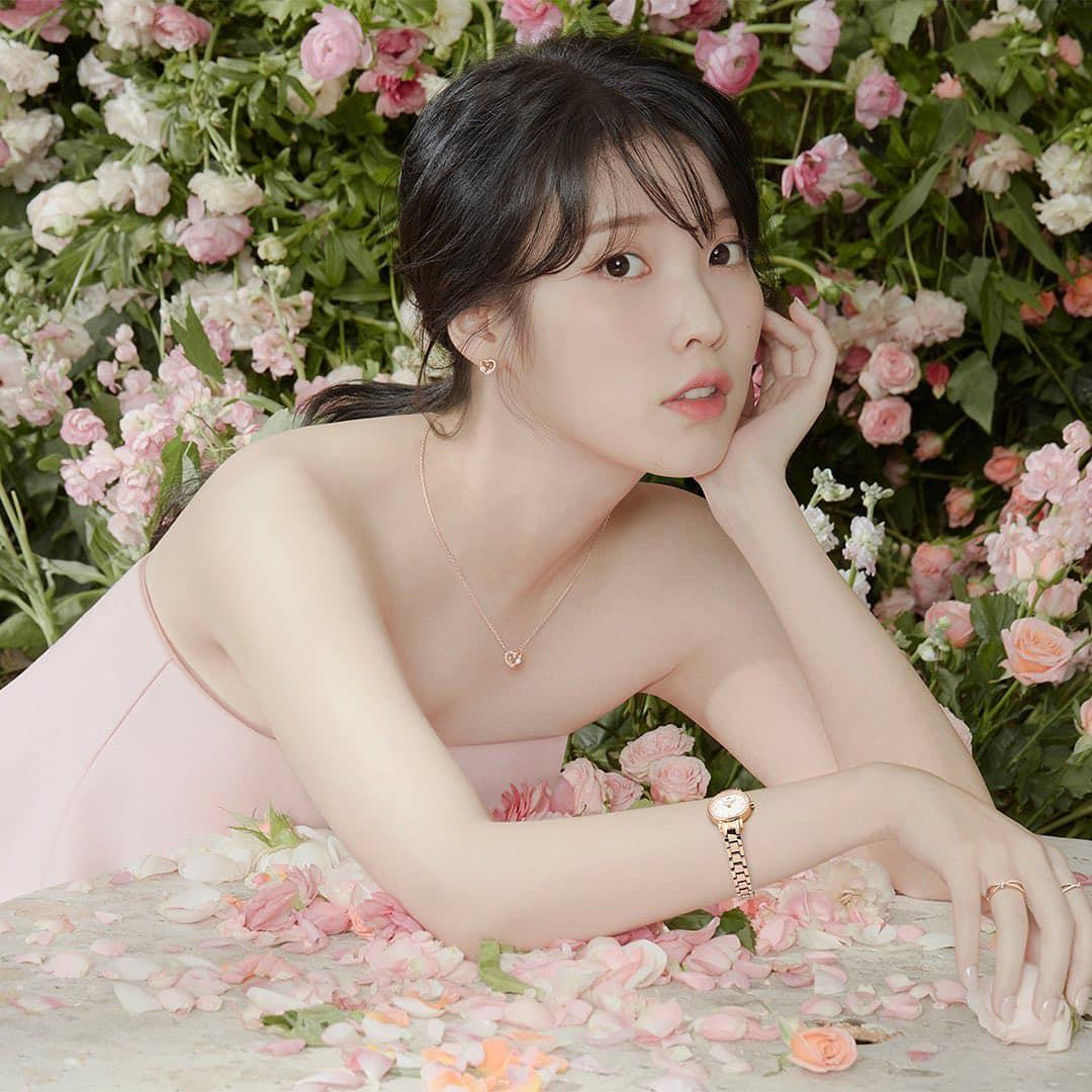 Broker liệu có giúp IU nói riêng và điện ảnh Hàn Quốc nói chung tỏa sáng trên bầu trời quốc tế? Broker liệu có giúp IU nói riêng và điện ảnh Hàn Quốc nói chung tỏa sáng trên bầu trời quốc tế?