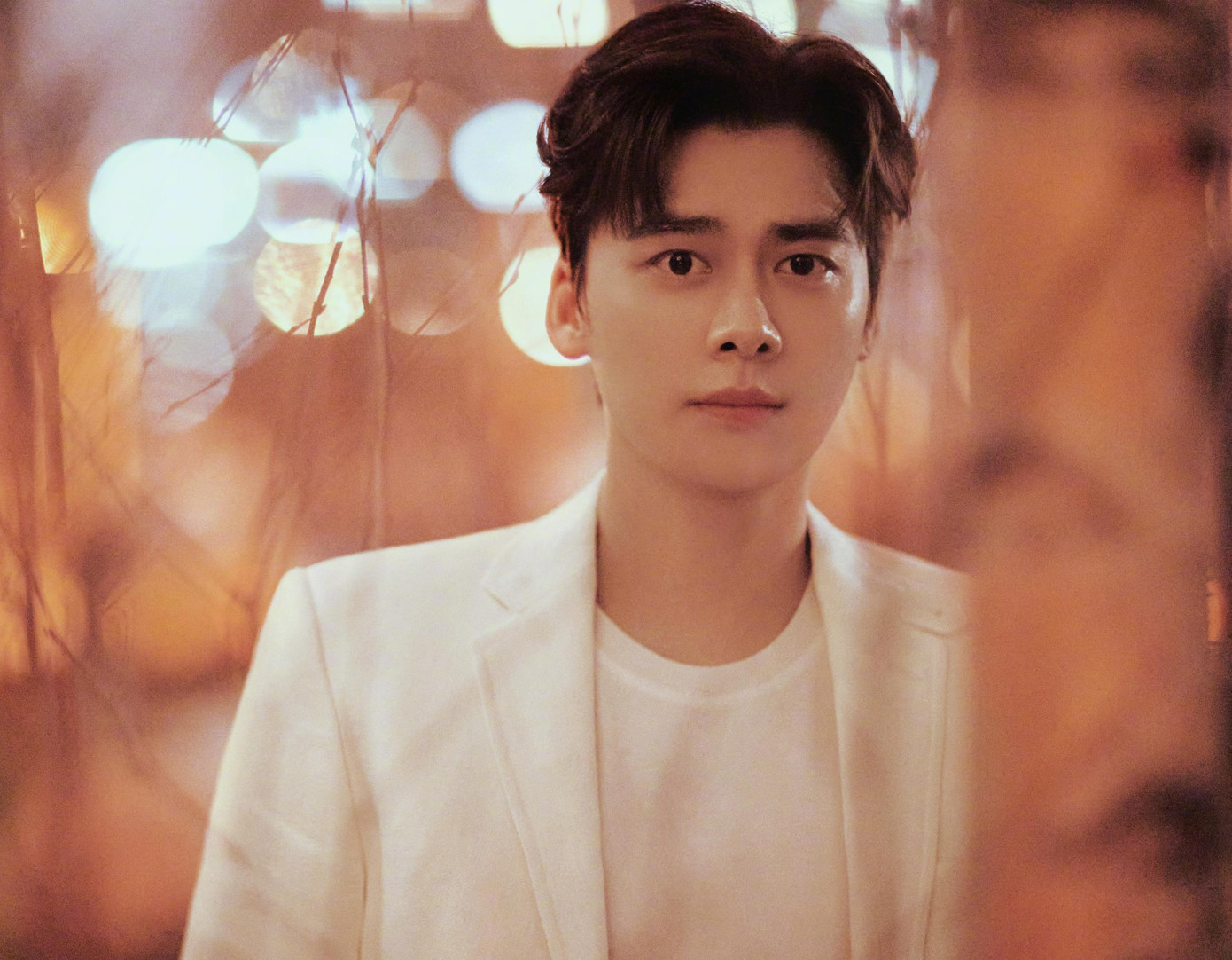 Sau bê bối, Lý Dịch Phong hoàn toàn biến mất khỏi giới giải trí. Sau bê bối, Lý Dịch Phong hoàn toàn biến mất khỏi giới giải trí.