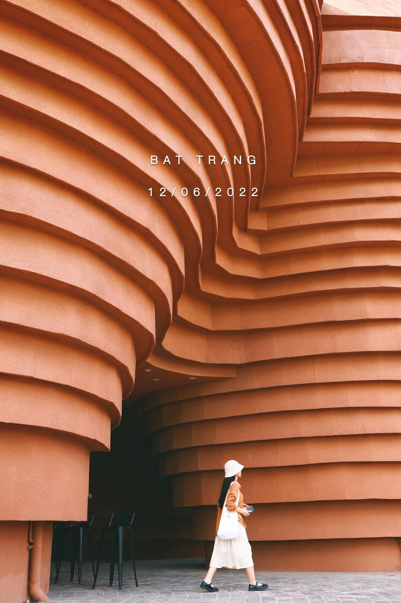 Cấu trúc độc đáo bên ngoài bảo tàng gốm Bát Tràng. - Ảnh: Phạm Minh Sơn Cấu trúc độc đáo bên ngoài bảo tàng gốm Bát Tràng. - Ảnh: Phạm Minh Sơn