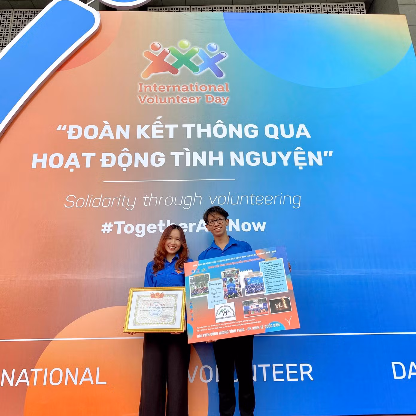 Bằng khen chính là lời khích lệ và tiếp thêm sức mạnh cho đội trong tương lai, phát huy khẩu hiệu "Đồng tâm - Quyết tâm - Tâm với tình nguyện".