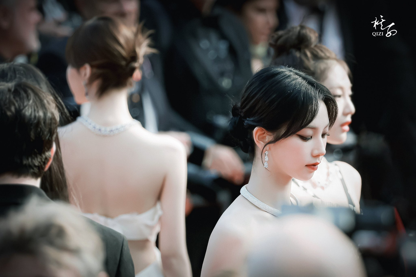 Ảnh: @BuYiWeiQi Ảnh: @BuYiWeiQi