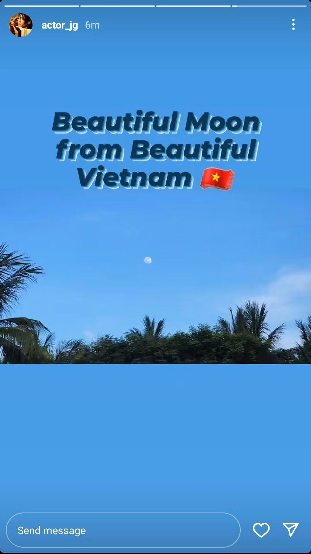 Đáp lại tình cảm của fan Việt cũng như thể hiện niềm yêu thích của bản thân với đất nước hình chữ S, "Tứ hoàng tử" liên tục cập nhật trạng thái trên Instagram, chia sẻ những khoảnh khắc nghỉ ngơi trong suốt 5 ngày ở Việt Nam.
