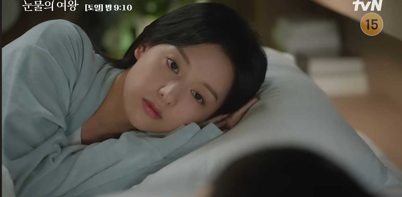 Sau thời gian mỗi người một phòng thì tập 3, Hyun Woo và Hae In đã lại chung giường nhưng nhìn vào thái độ và ánh mắt của bộ đôi thì có lẽ đây sẽ là một đêm sóng gió.