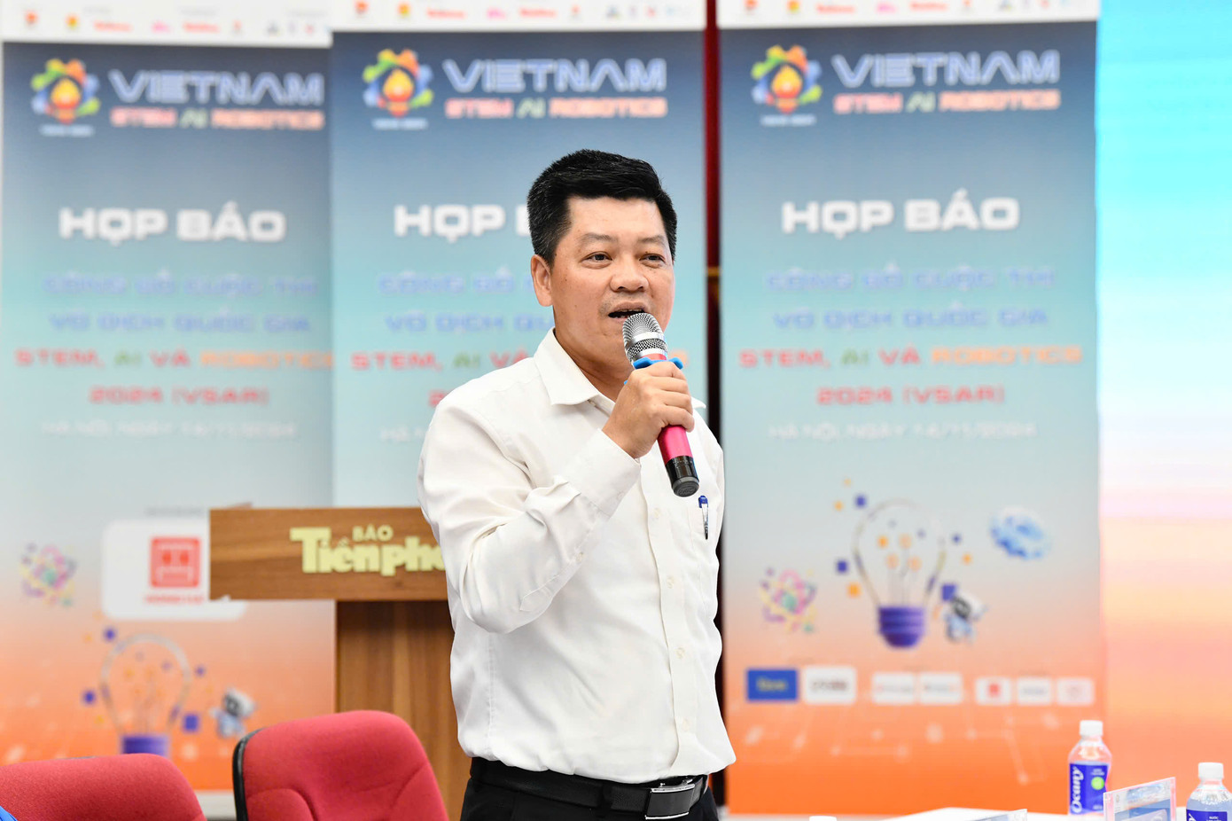 Ông Phạm Quốc Toản - Phó Giám đốc Sở Giáo dục và Đào tạo thành phố Hà Nội.