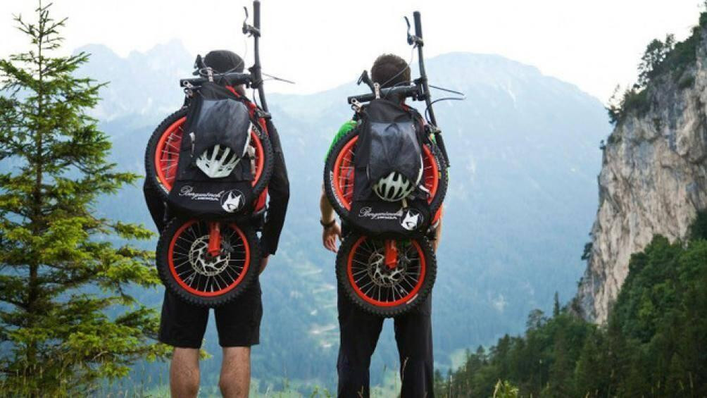 Xe Backpack bike được Chang Ting Jen chế tạo khi tham gia cuộc thi Thiết kế xe đạp thế giới. Xe Backpack bike được Chang Ting Jen chế tạo khi tham gia cuộc thi Thiết kế xe đạp thế giới.