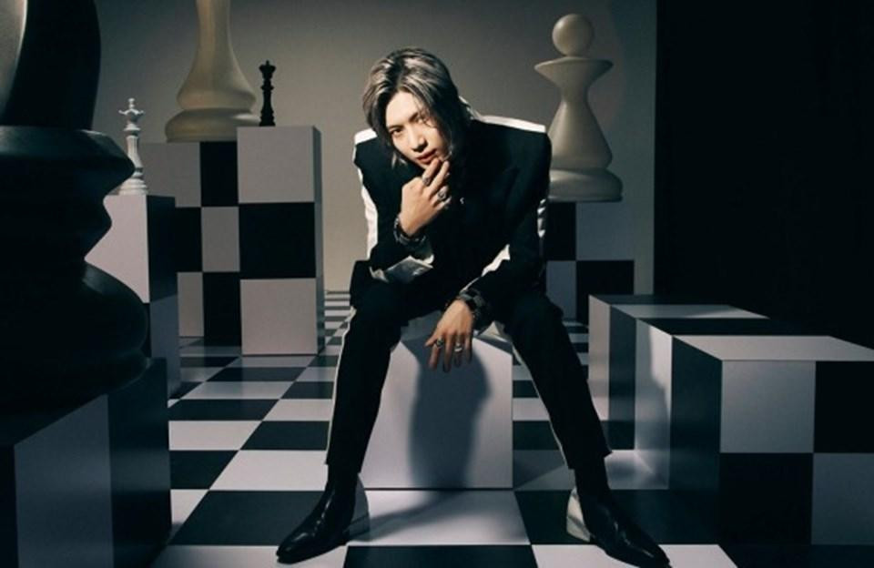 Advice là lần tái xuất cuối cùng của Taemin (SHINee), cũng như lời tạm biệt gửi đến fan của nam idol trước khi nhập ngũ. Ca khúc cũng thể hiện phong cách trình diễn phi giới tính đặc trưng của Taemin.