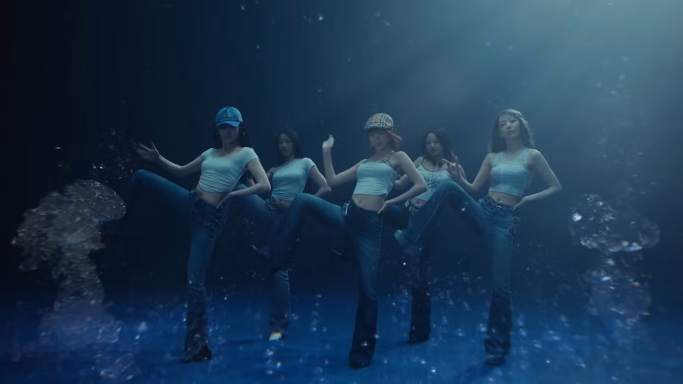 Màn trình diễn ở Coachella 2024 khiến tranh cãi hát live của LE SSERAFIM lên tới đỉnh điểm. Sân khấu encore của nhóm ở màn trở lại này sẽ tiếp tục là bị nhiều người soi xét.