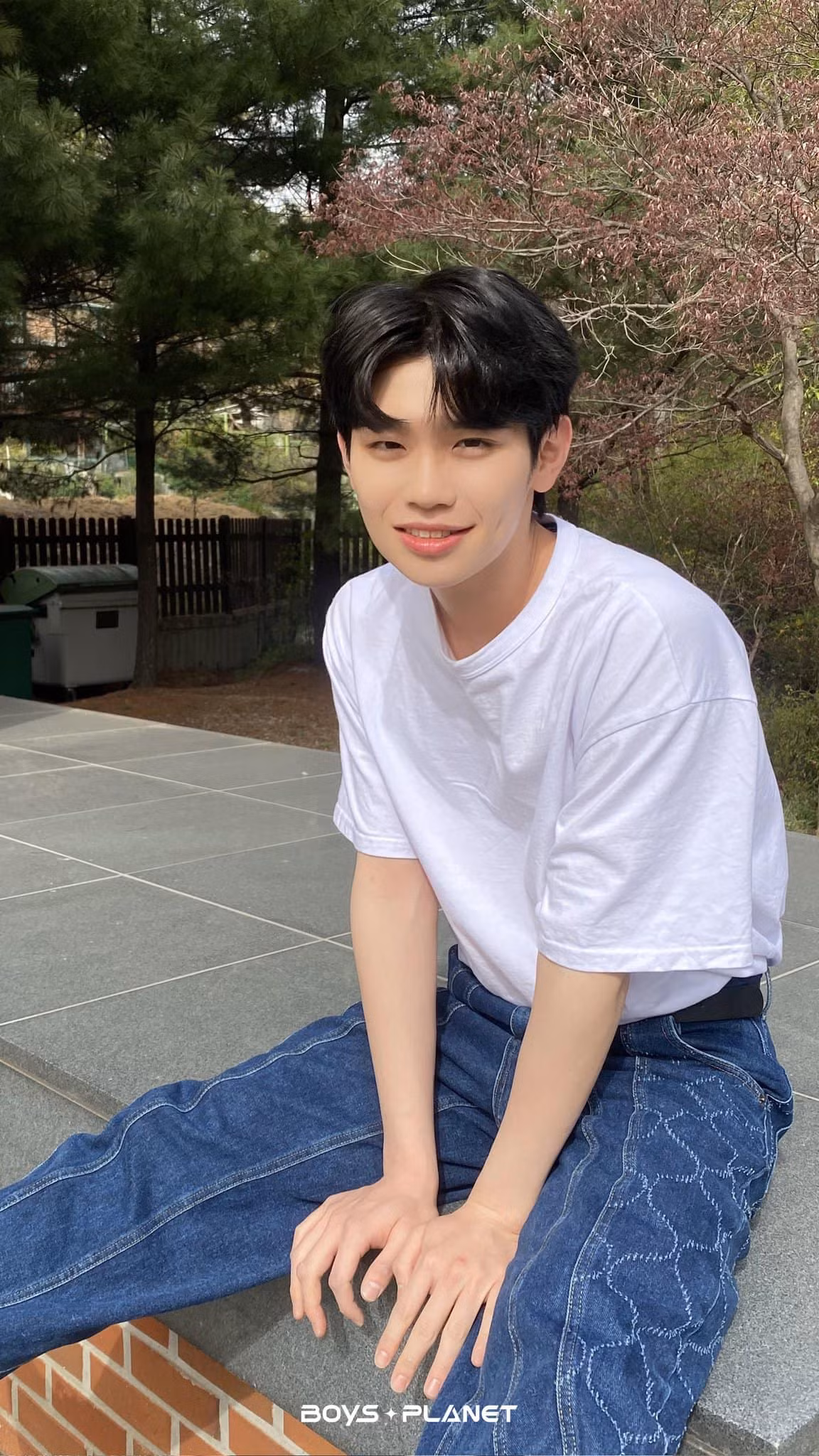 Kim Tae Rae gây ấn tượng với người hâm mộ là một chàng trai sống tình cảm, ngọt ngào và mau nước mắt.