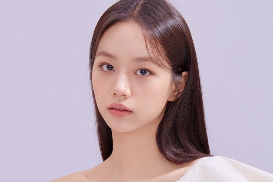 Theo những gì Han So Hee viết thì Ryu Jun Yeol và Hyeri đã chia tay vào đầu năm 2023 nhưng tới tháng 11/2023 mới công bố với truyền thông. Tới đầu năm 2024, anh mới hẹn hò với Han So Hee. Theo những gì Han So Hee viết thì Ryu Jun Yeol và Hyeri đã chia tay vào đầu năm 2023 nhưng tới tháng 11/2023 mới công bố với truyền thông. Tới đầu năm 2024, anh mới hẹn hò với Han So Hee.