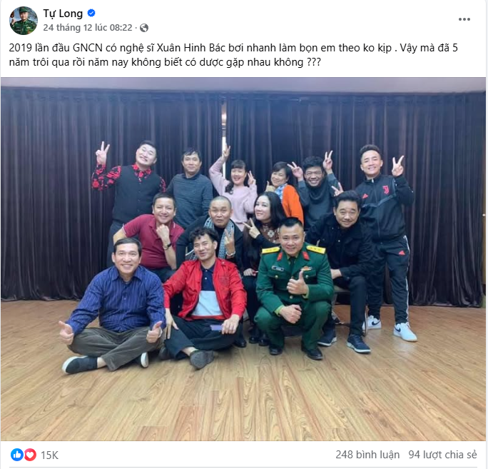 Bài đăng của Tự Long khiến cư dân mạng nghi ngờ "Táo spoil" lại đang đi trước ê-kíp, ngầm tiết lộ về sự trở lại của nghệ sĩ Xuân Hinh ở Gặp Nhau Cuối Năm - Táo Quân 2025. Bài đăng của Tự Long khiến cư dân mạng nghi ngờ "Táo spoil" lại đang đi trước ê-kíp, ngầm tiết lộ về sự trở lại của nghệ sĩ Xuân Hinh ở Gặp Nhau Cuối Năm - Táo Quân 2025.