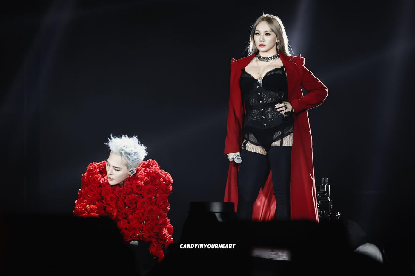 G-Dragon và CL được khán giả Việt mong đợi sẽ có sân khấu kết hợp như R.O.D + The Leaders - tương tự tiết mục của hai người trong concert mở màn chuyến lưu diễn của trưởng nhóm BIGBANG ở Seoul (Hàn Quốc). G-Dragon và CL được khán giả Việt mong đợi sẽ có sân khấu kết hợp như R.O.D + The Leaders - tương tự tiết mục của hai người trong concert mở màn chuyến lưu diễn của trưởng nhóm BIGBANG ở Seoul (Hàn Quốc).