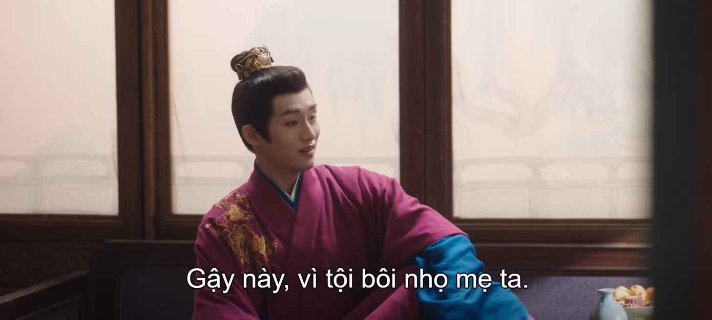 Dương Tiện càng nhìn càng mê Nhạc Thiện, nàng "tính nóng như kem" nhưng thẳng thắn, sòng phẳng, không giống như những người thân ở cạnh chàng - bụng dạ hẹp hòi, ích kỷ nhưng lại ra vẻ đoan trang.