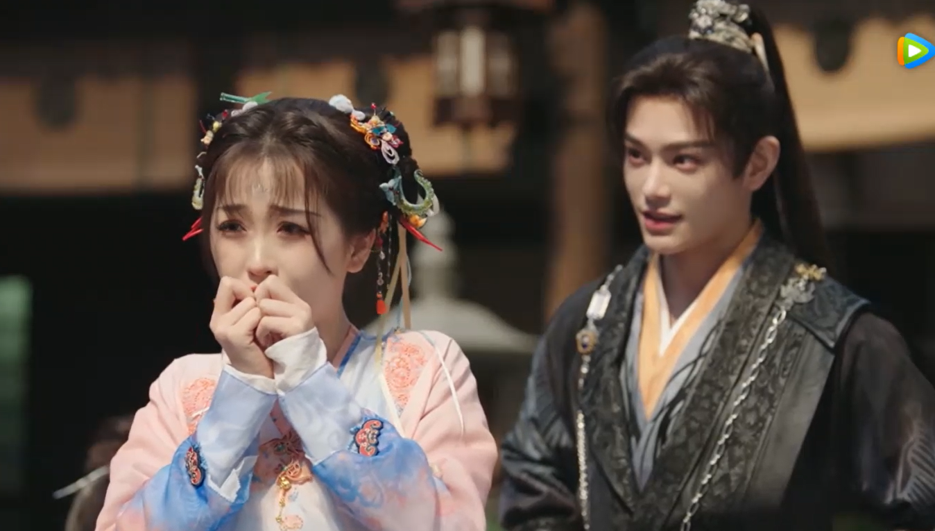 Cả Mộ Thanh/ Tử Kỳ (Đinh Vũ Hề) cũng hí hửng thấy rõ khi "Meo Meo" được cho là trừ yêu sư cấp Thiên kế nhiệm. Cả Mộ Thanh/ Tử Kỳ (Đinh Vũ Hề) cũng hí hửng thấy rõ khi "Meo Meo" được cho là trừ yêu sư cấp Thiên kế nhiệm.